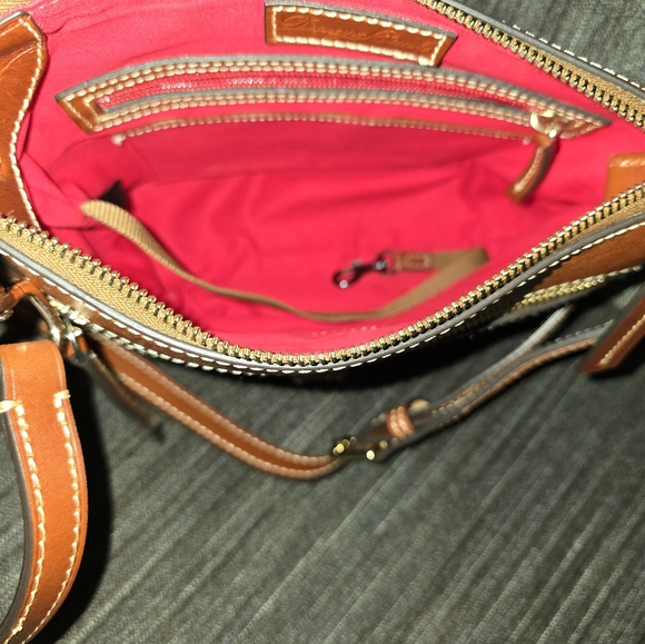 Dooney and Bourke Crossbody Bag - Picture 5 of 6